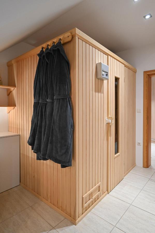 Apartment Stros With Private Sauna Kranjska Gora Exteriör bild